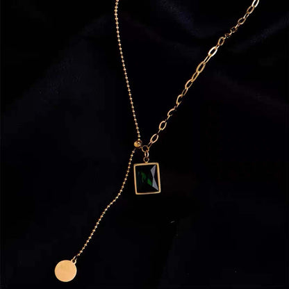 Elegant Geometric Pendant Necklace