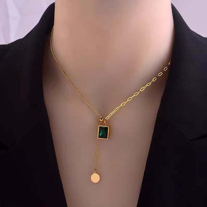 Elegant Geometric Pendant Necklace