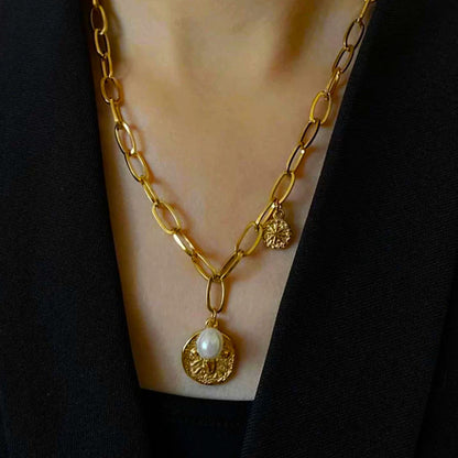 Vintage Coin Charm Pearl Necklace