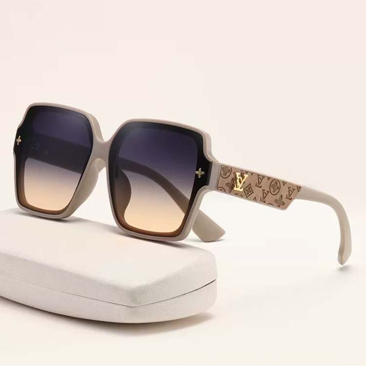 Women's Oversized Square Sunglasses