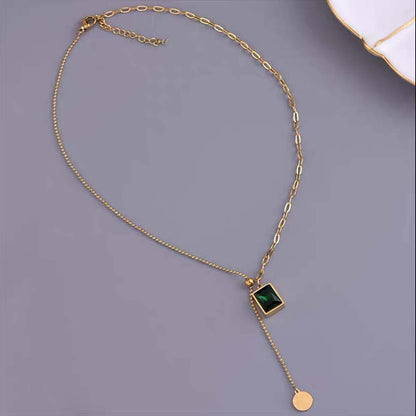 Elegant Geometric Pendant Necklace